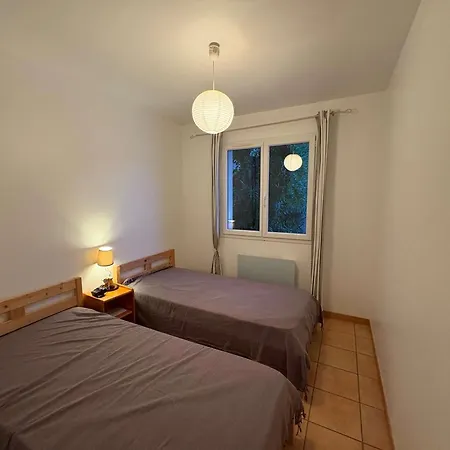 Charmante Avec Terrasse Pres De La - Fr-1-831-11 Villa *