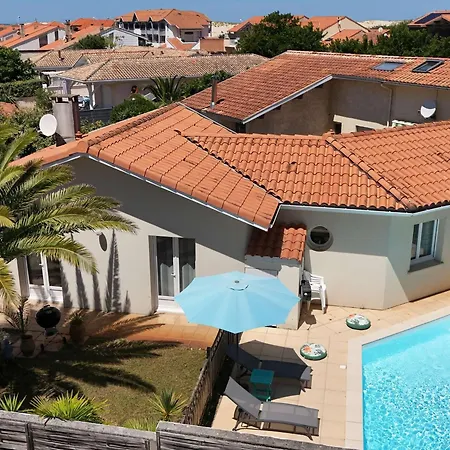 Charmante Avec Terrasse Pres De La - Fr-1-831-11