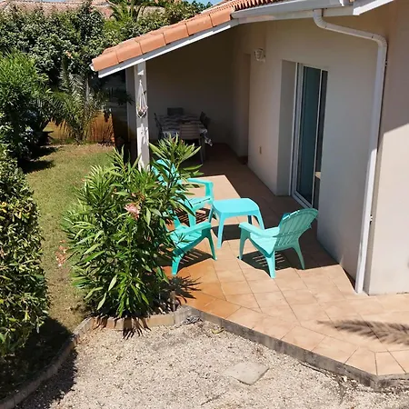 Villa Charmante Avec Terrasse Pres De La - Fr-1-831-11
